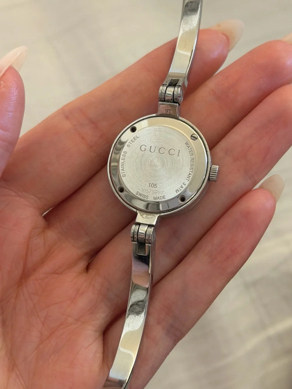Vintage Gucci 105 Silver Floral Dial 1P Diamond women’s watch